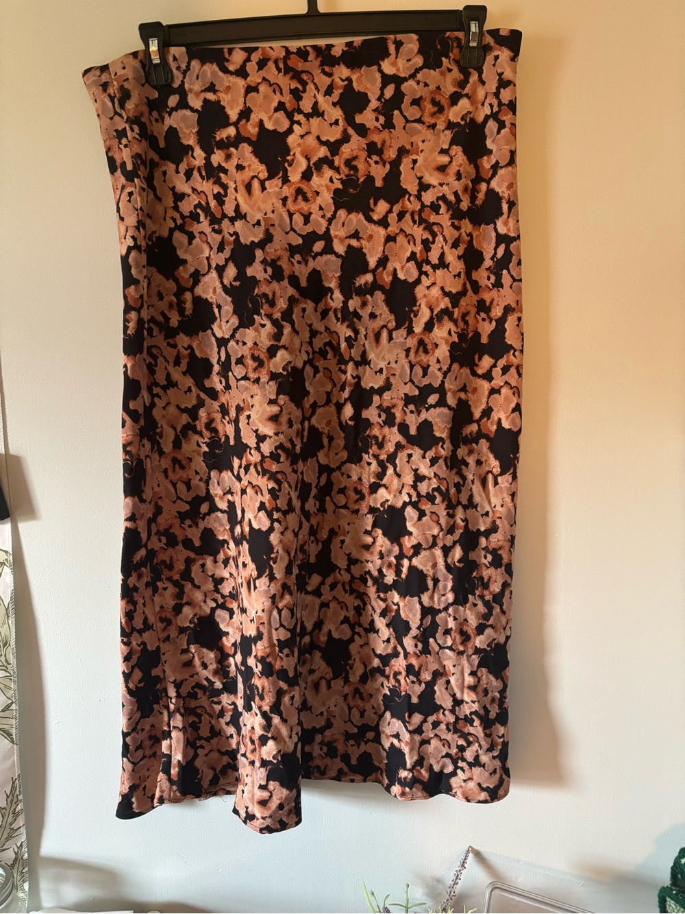 Halogen Black and Blush Floral Midi Skirt